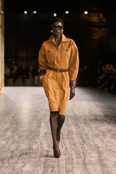 Look 40